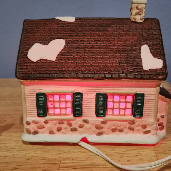 Christmas Valley Village Original Collector Series 1 994 Deluxe Lighted House - Picture 7 of 10